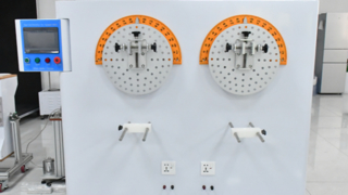 Sprzęt do testowania elastyczności przewodu zasilającego dla nieodłączalnych wtyczek i gniazd